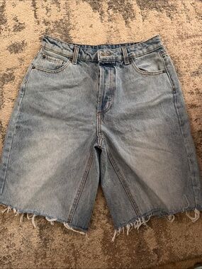 KBB-Light Wash Denim Cut-Off Shorts-Size 2